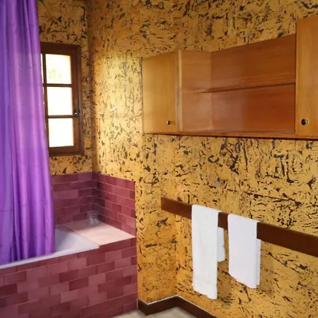 Tour Des Hirondelles Écuras